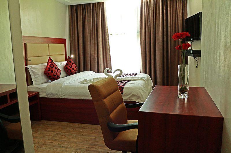 Cherry Midtown Hotel Олонгапо Номер фото