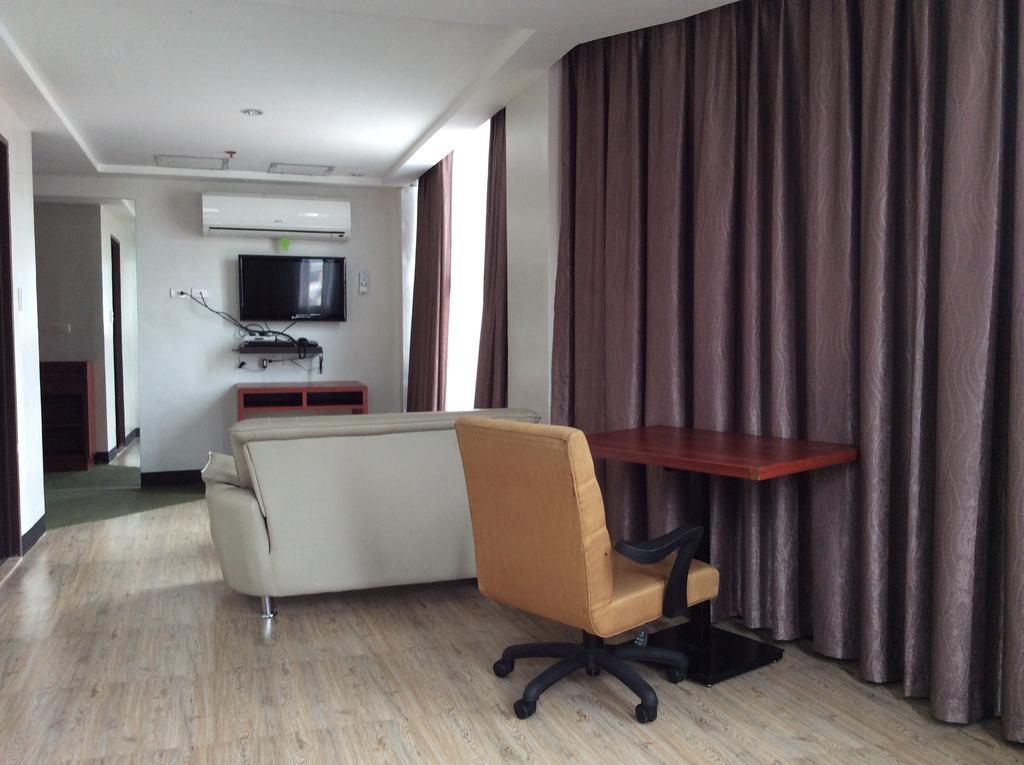 Cherry Midtown Hotel Олонгапо Номер фото